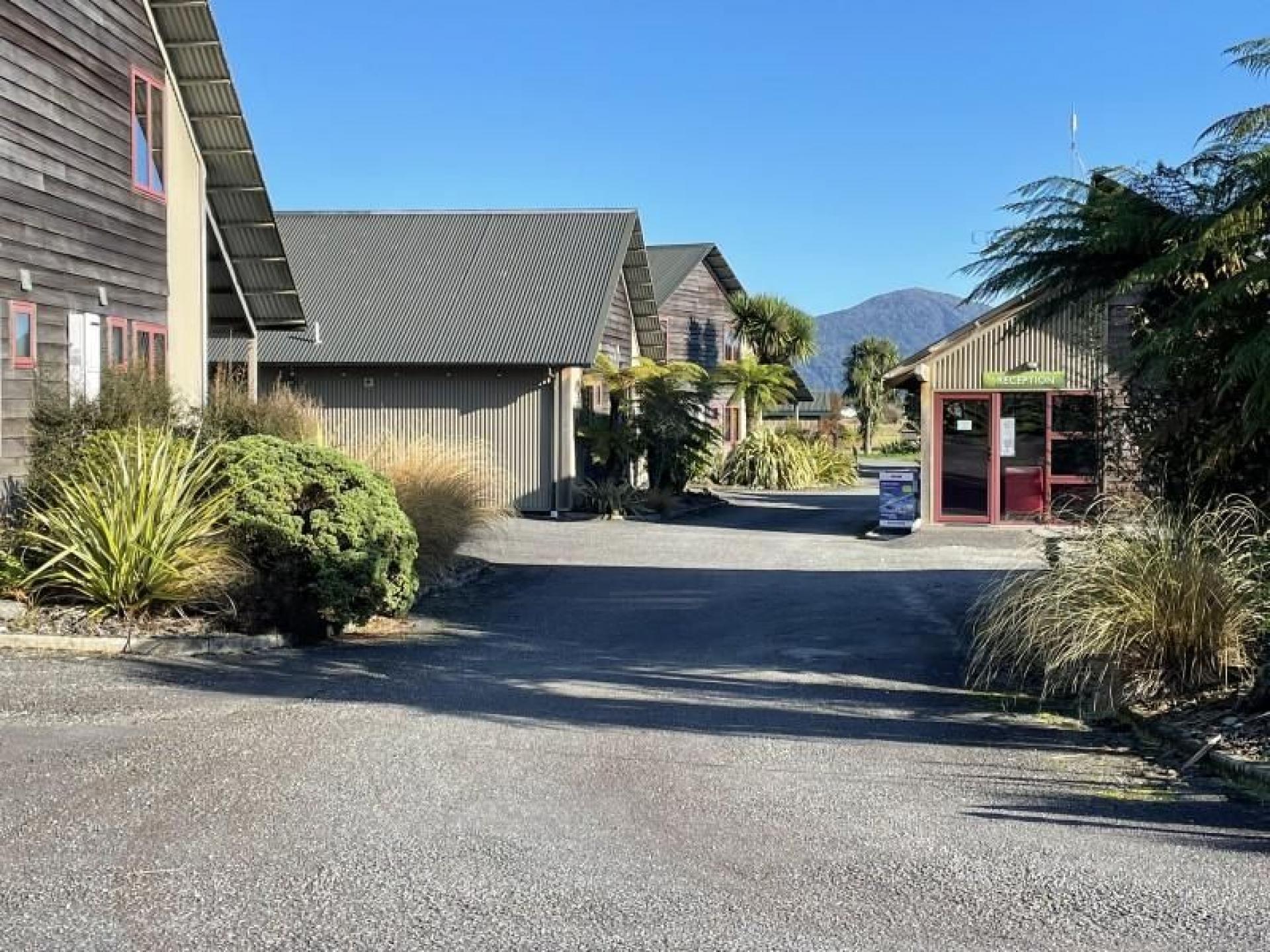 5306cd3f277b32e7d425c1-l