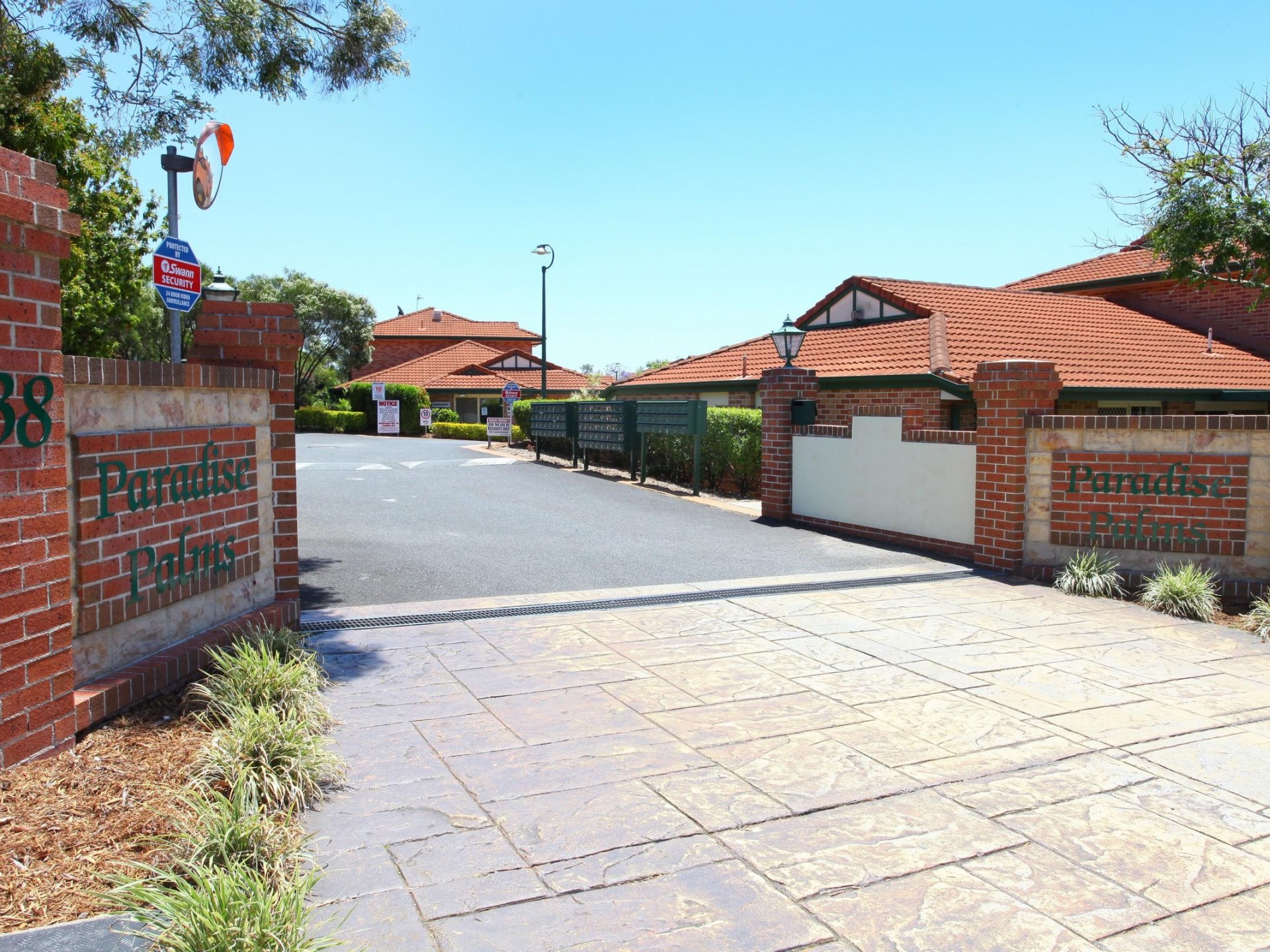 c7c56077a386dd323f18ba-l