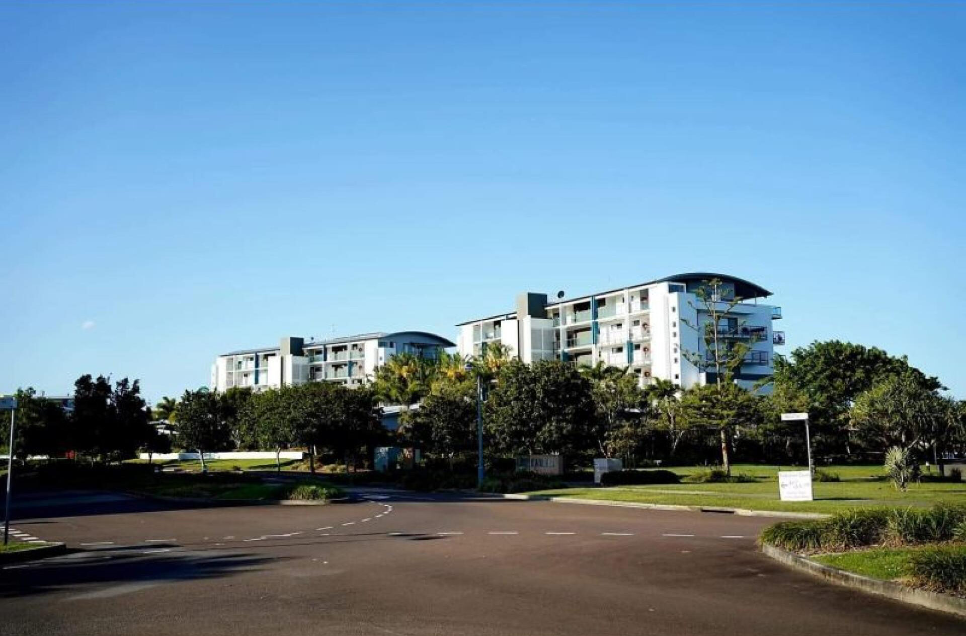 c2759f561384ed361e1343-l