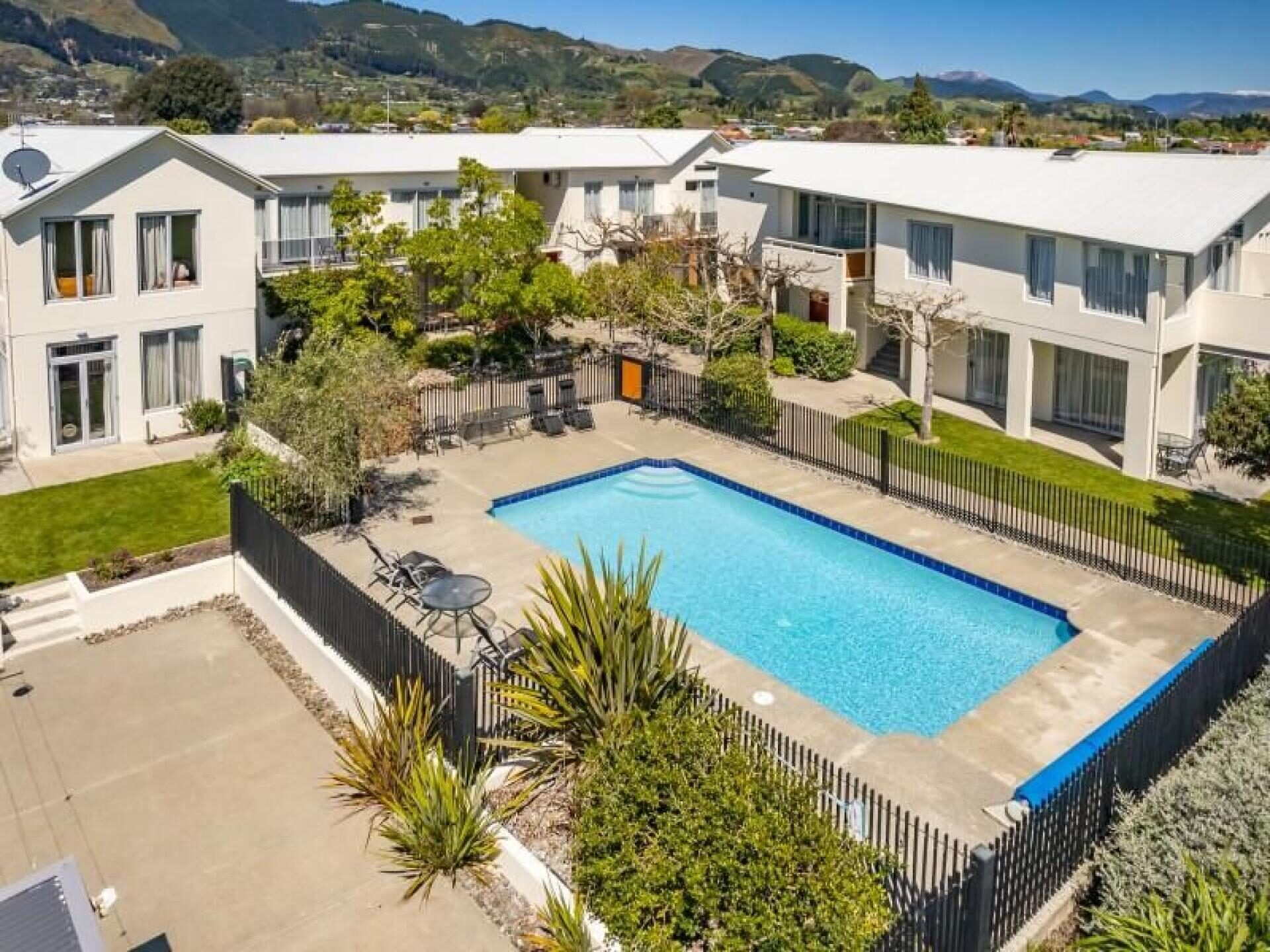 9aef44abba2735a9626643-l