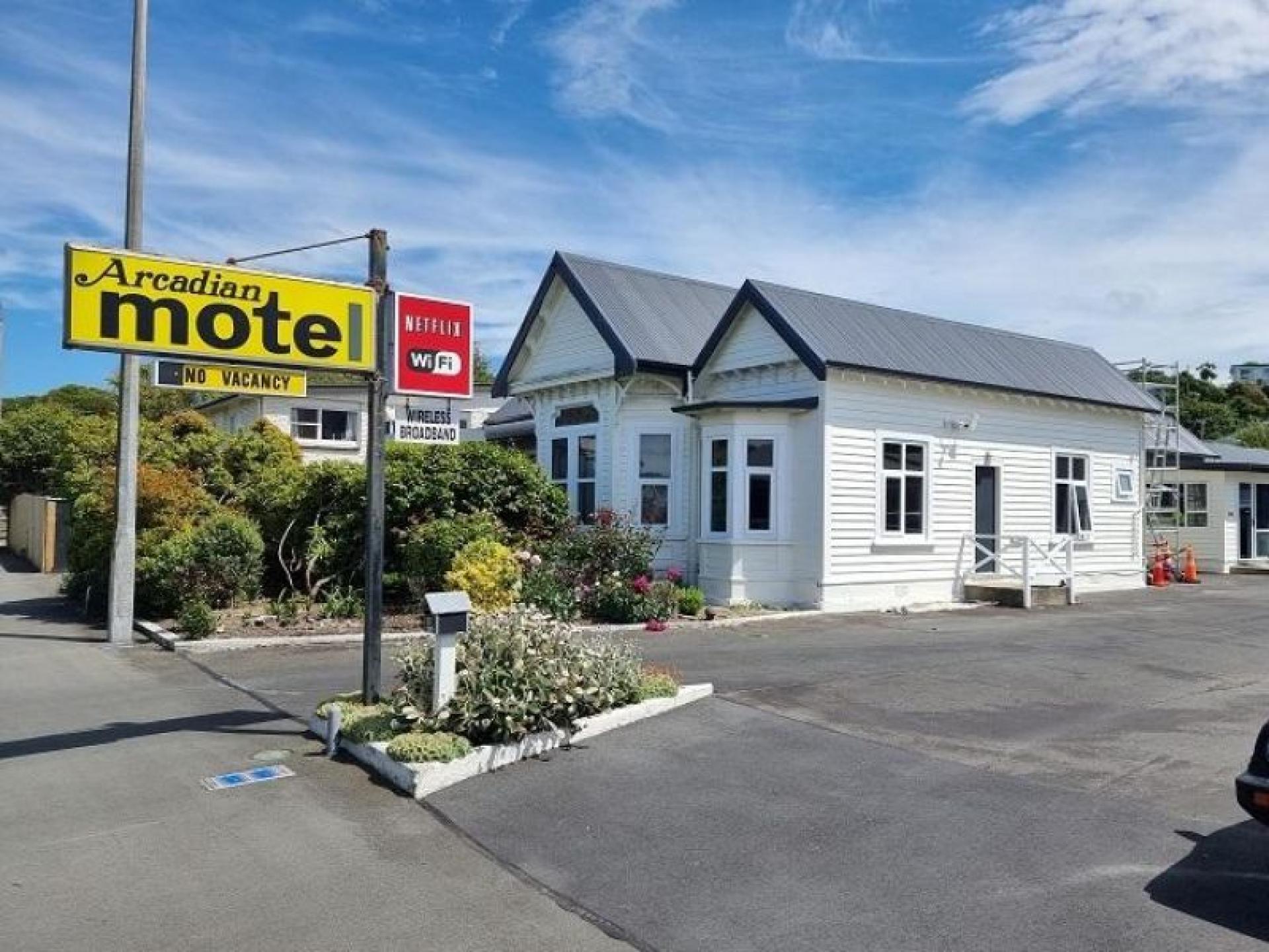 8003ced96fa8fbfd7a9ce3-l