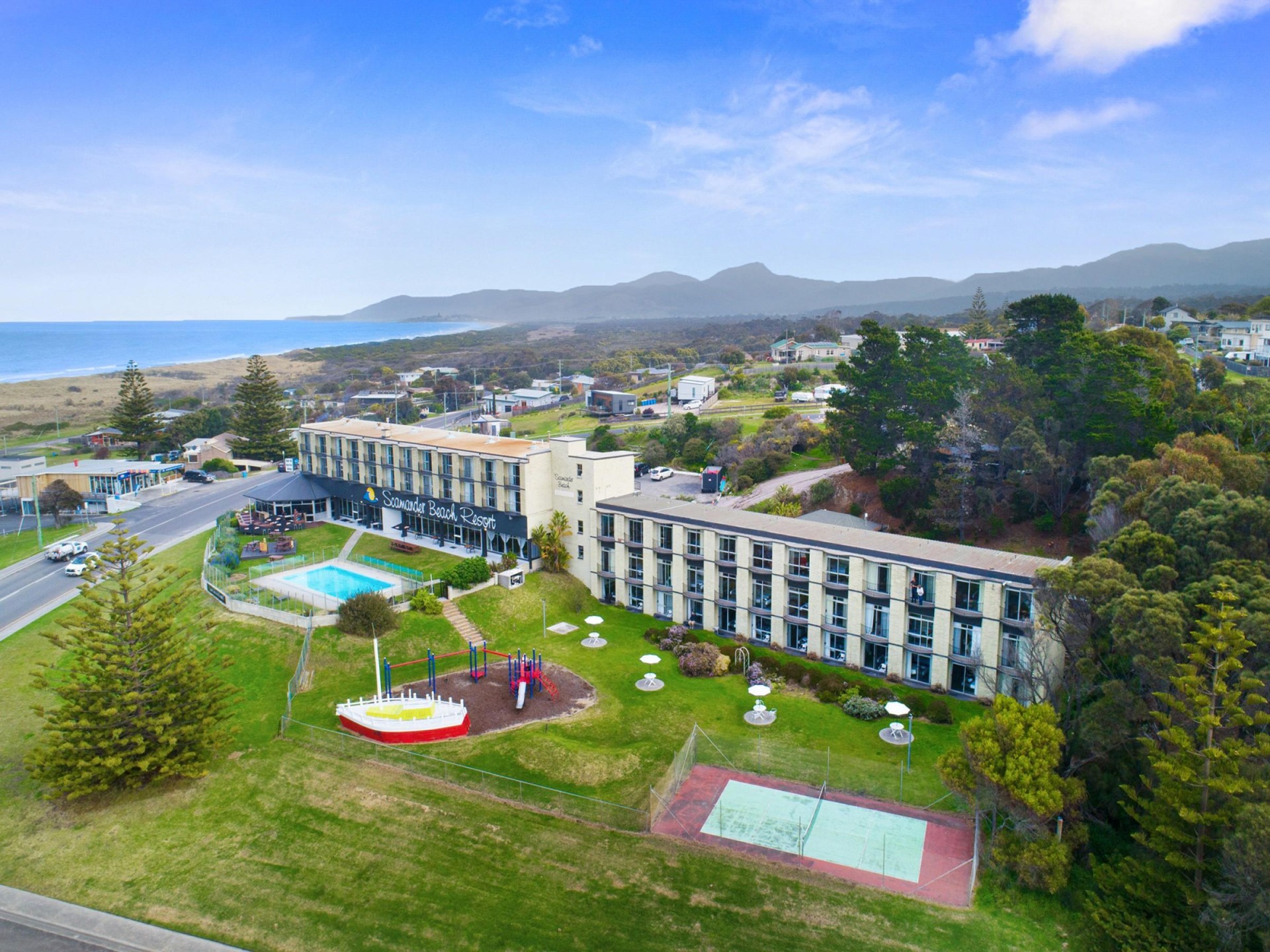 ec0a55db1f89d586975afb-l