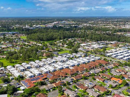 ap-oct25-featuredlisting-12